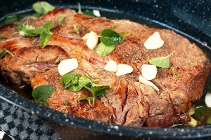мясо с овощами в духовке