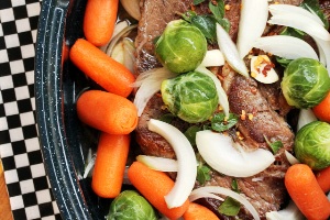 мясо с овощами в духовке