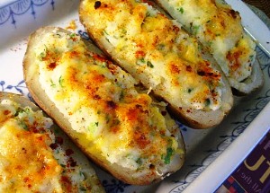 фаршированный картофель в духовке