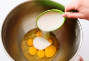 торт с клубникой