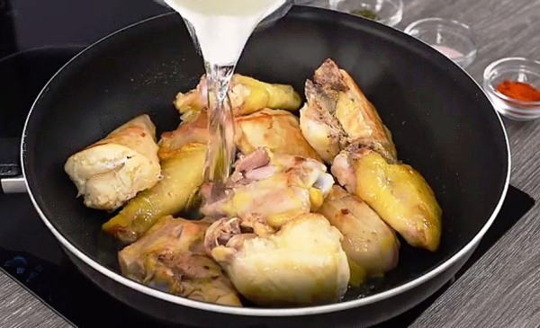 Курица с грибами в духовке