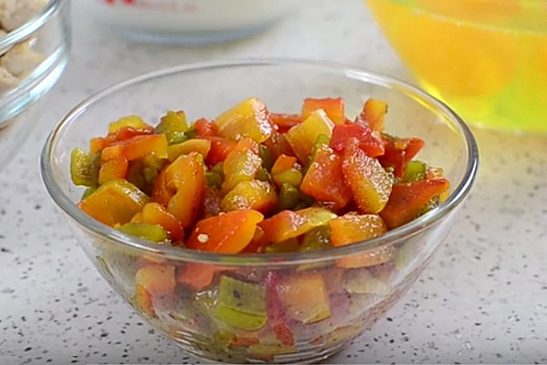Открытый пирог с курицей