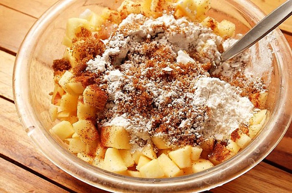 Вкусный пирог с яблоками 