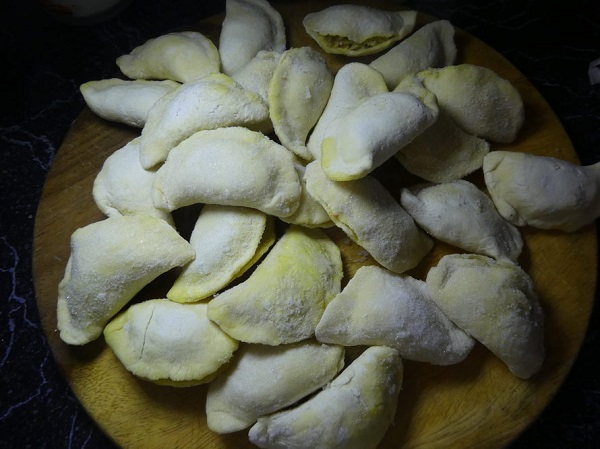 Вареники с квашеной капустой