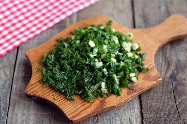 Рецепт окрошки с мясом курицы