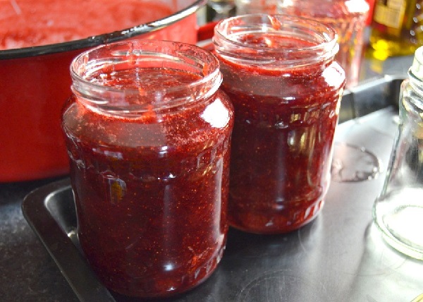 Варенье из клубники кусочками на зиму густое