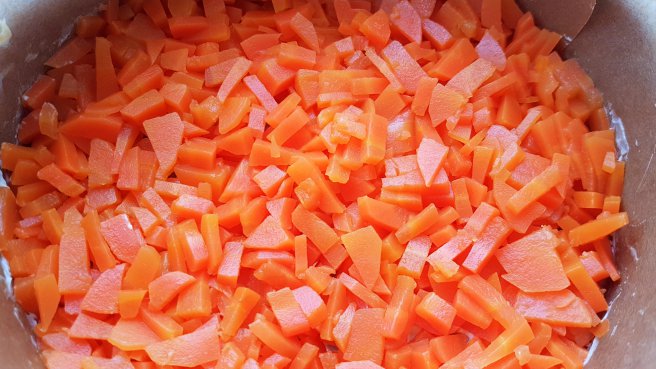 Слоеный салат с куриным филе