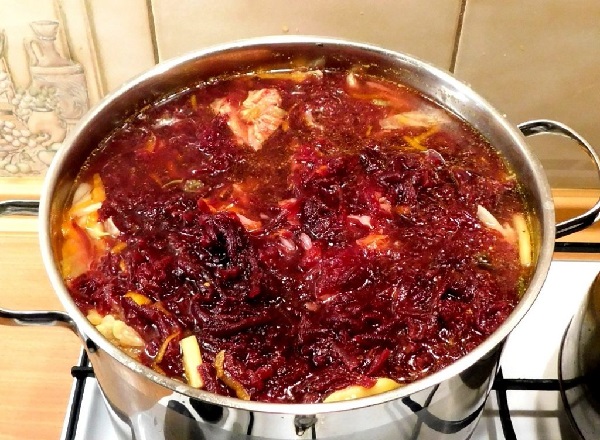 Рецепт приготовления свекольника горячего с мясом