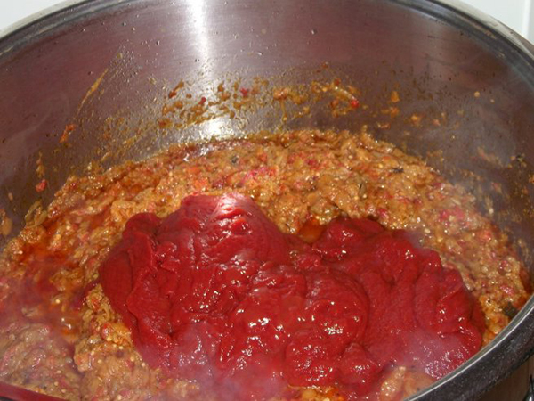 Икра из баклажанов через мясорубку на зиму