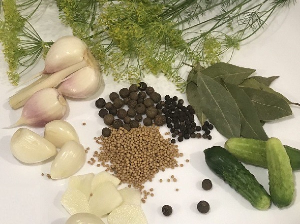 Рецепт маринованных огурцов с горчицей