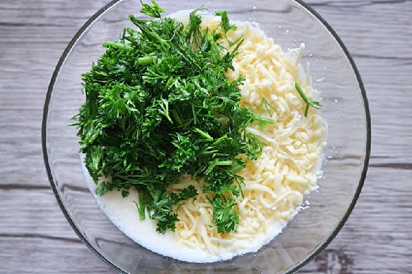 Блины на кефире с зеленью и сыром