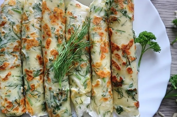 Блины с начинкой из сыра и зелени
