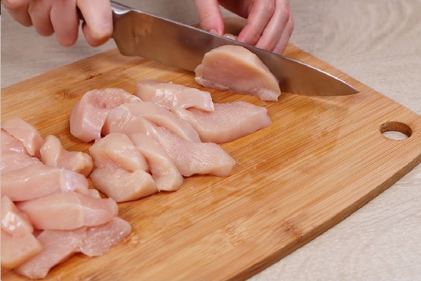 Куриная грудка с картошкой в духовке