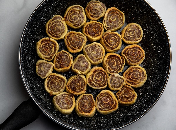 Штрудли с мясом пошагово