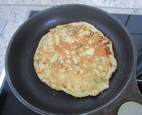 Блины с сыром и зеленью