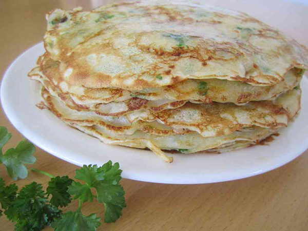 Блины с сыром на сковороде