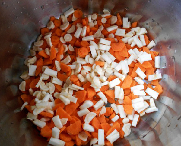 Суп с лапшой и картошкой
