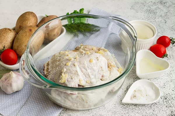 Рецепт курицы с картошкой в рукаве