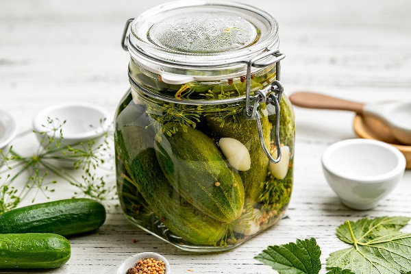 Маринуем огурцы в литровых банках рецепт