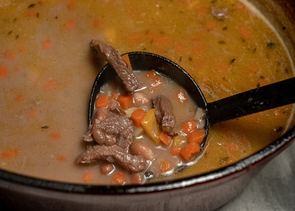 Суп из красной фасоли с мясом